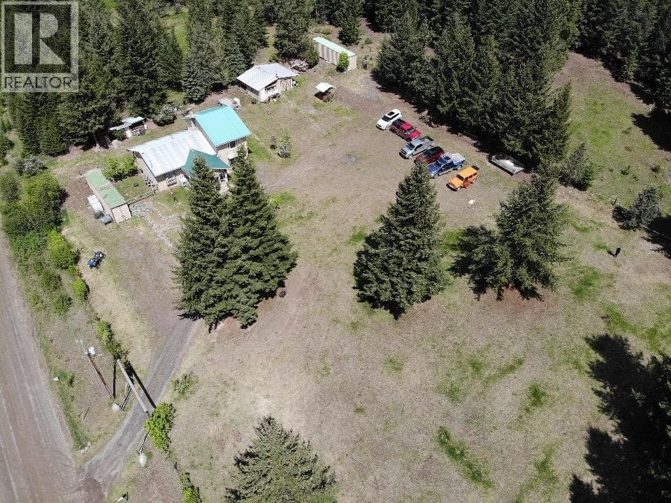 5420 Heffley Louis Creek Road, Interior REALTORS® — photo 3