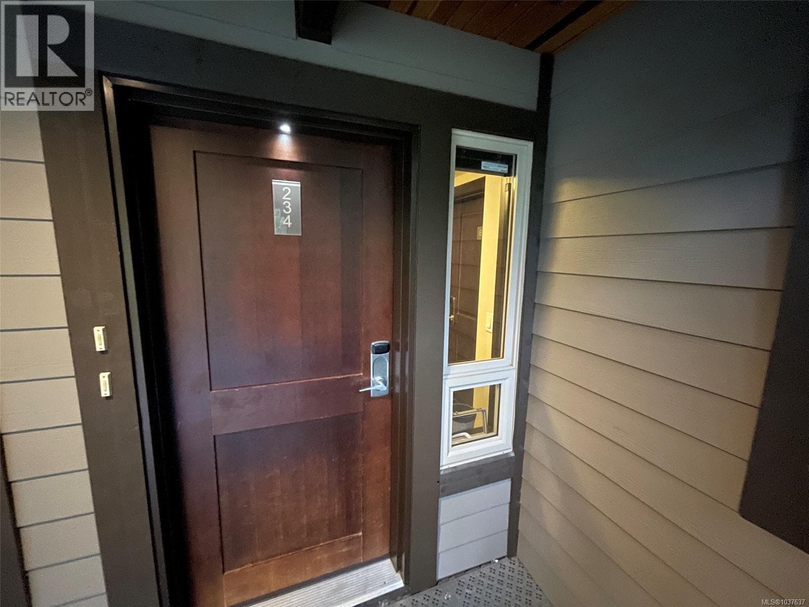 234 1175 Resort Dr, Vancouver Island — photo 3