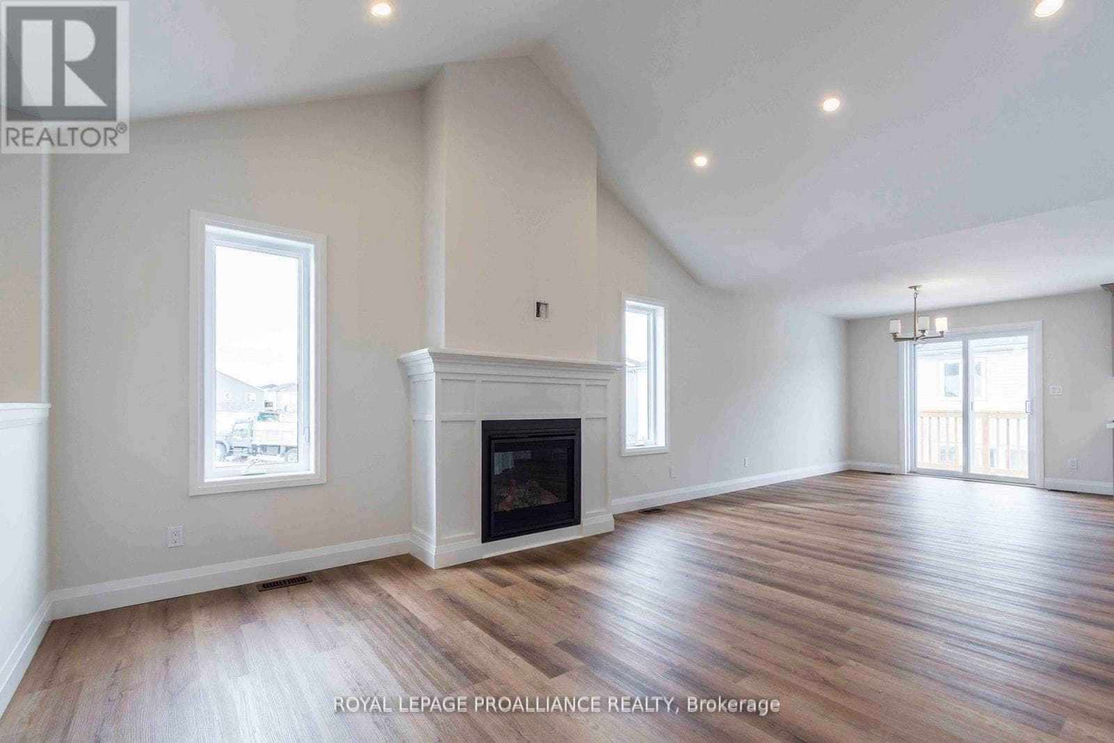 78 STIRLING CRESCENT, Central Lakes — photo 5