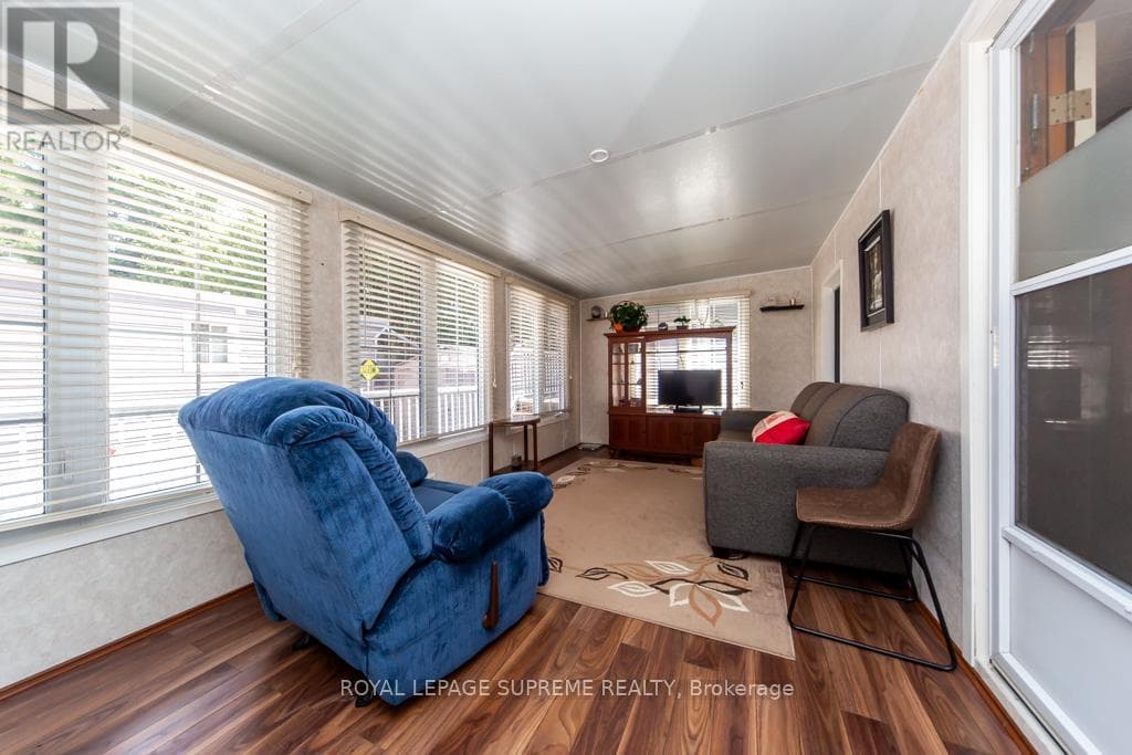 333 - 285 CRYDERMANS ROAD, Toronto — photo 5