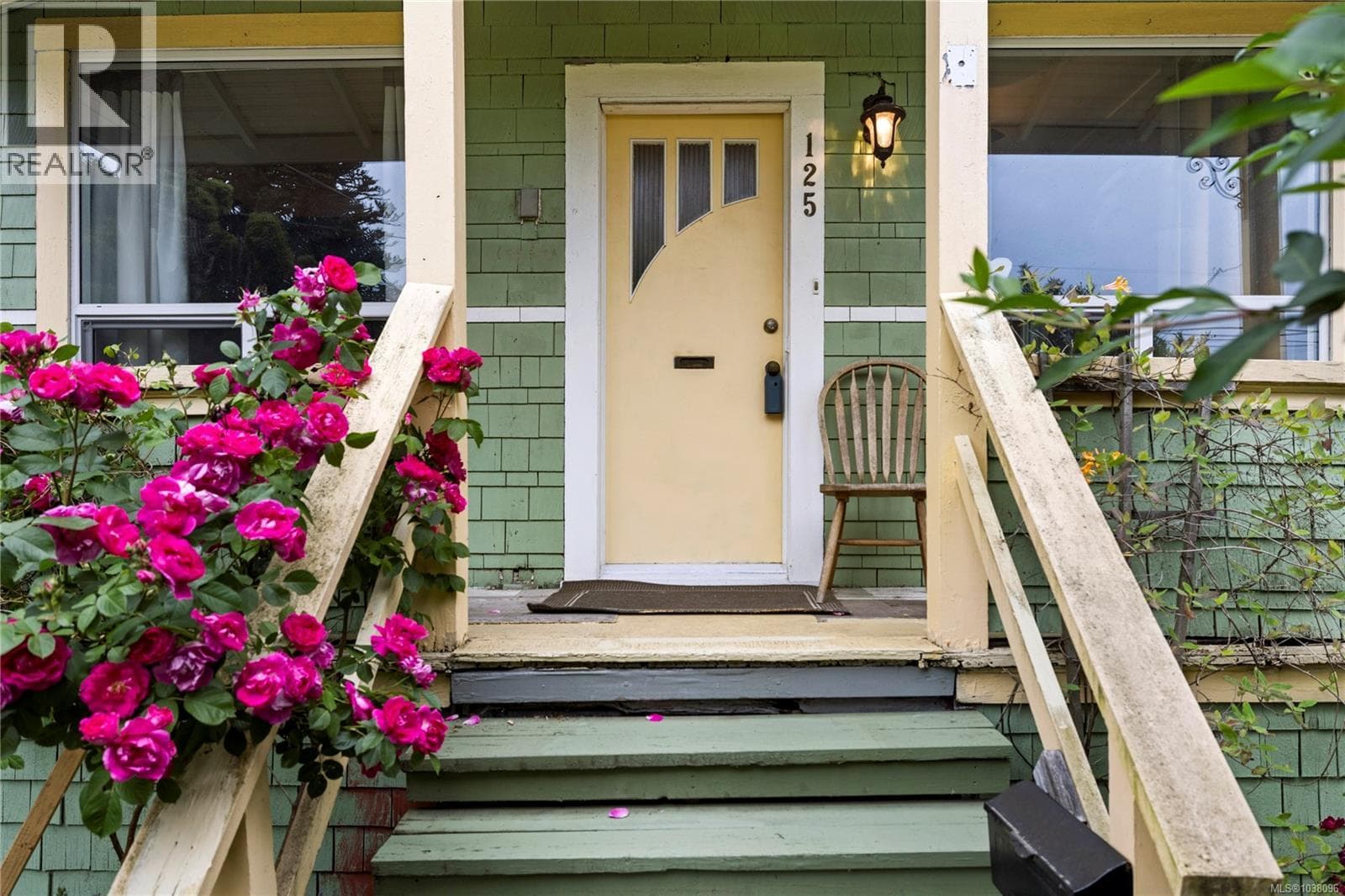 125 VICTORIA ROAD, Vancouver Island — photo 3