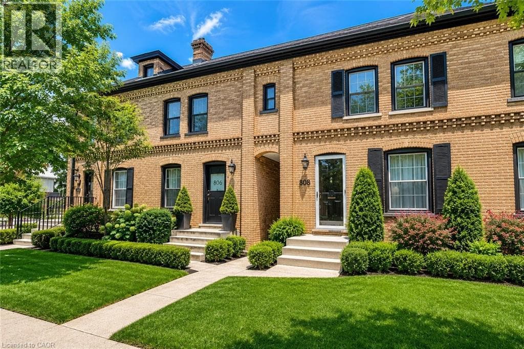 808 MONMOUTH ROAD in Walkerville