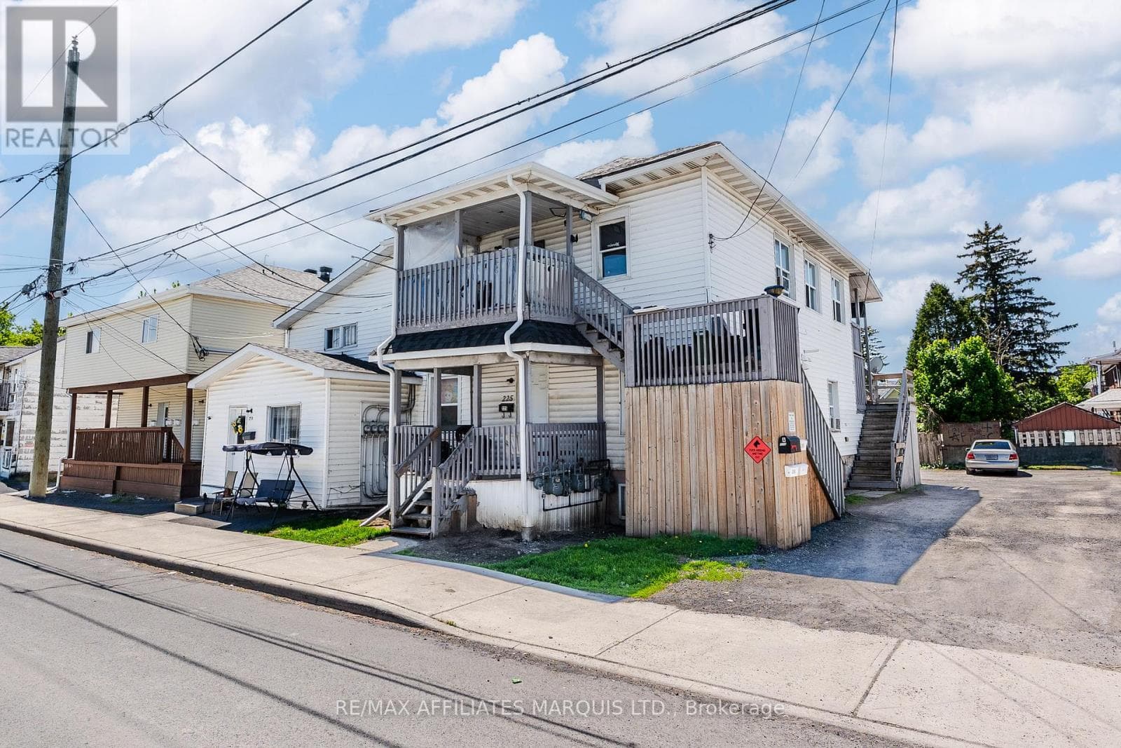 225 LOUISA STREET, Cornwall — photo 4