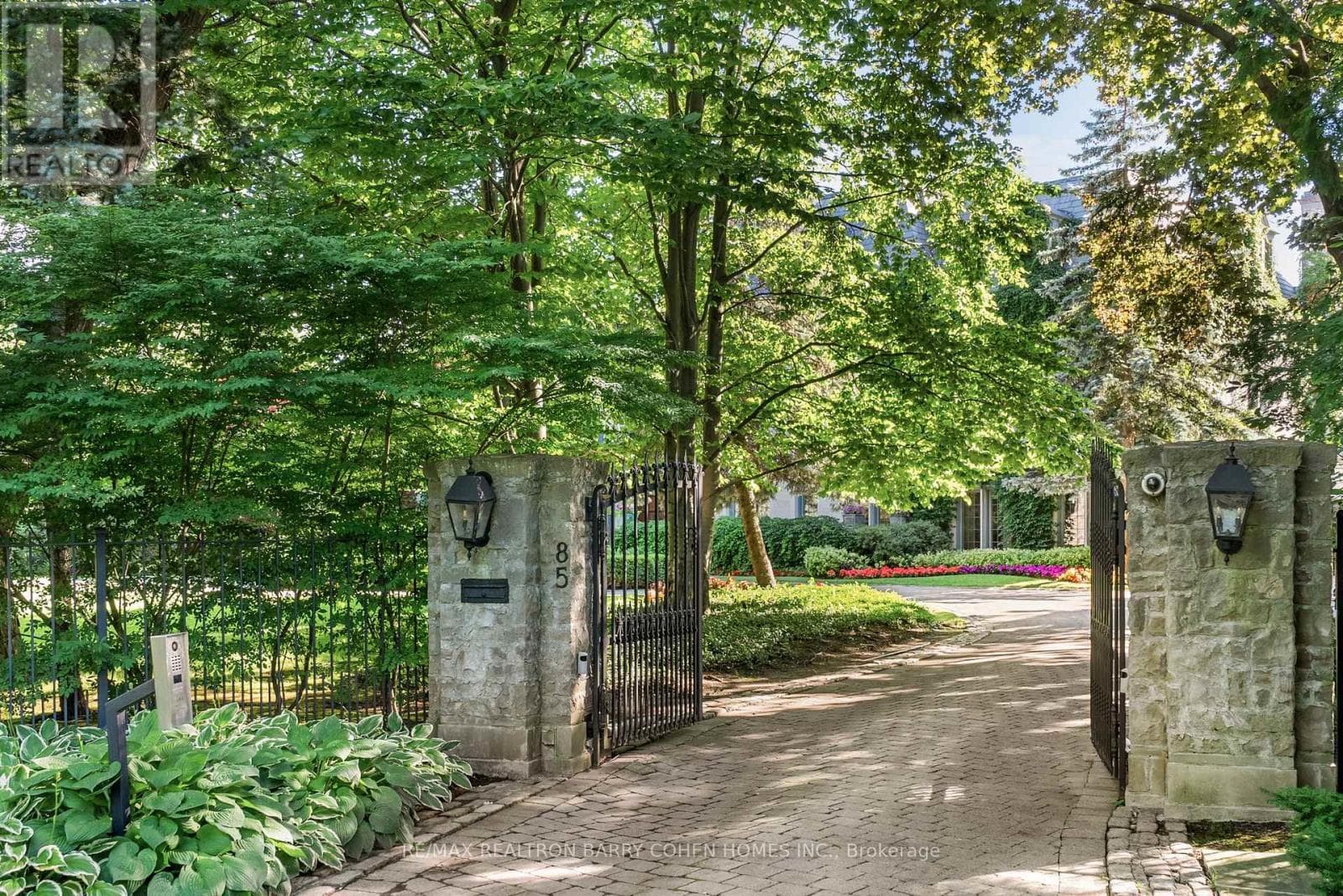 85 THE BRIDLE PATH, Toronto — photo 2