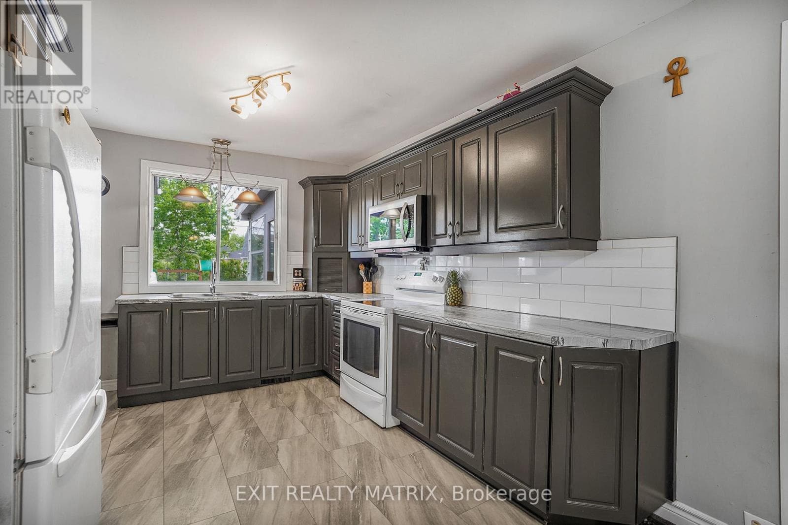 453 GARNEAU STREET, Ottawa — photo 5