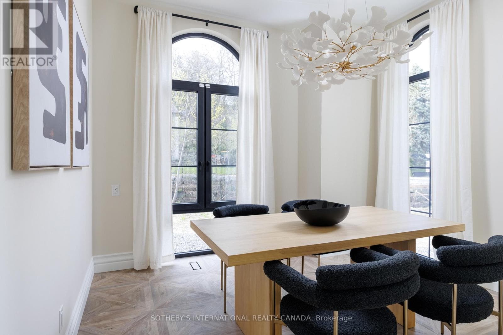 150 EDENBRIDGE DRIVE, Toronto — photo 5