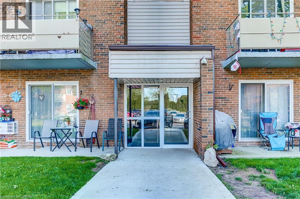 57 BALDOON Road Unit# 302, Cornerstone — photo 2