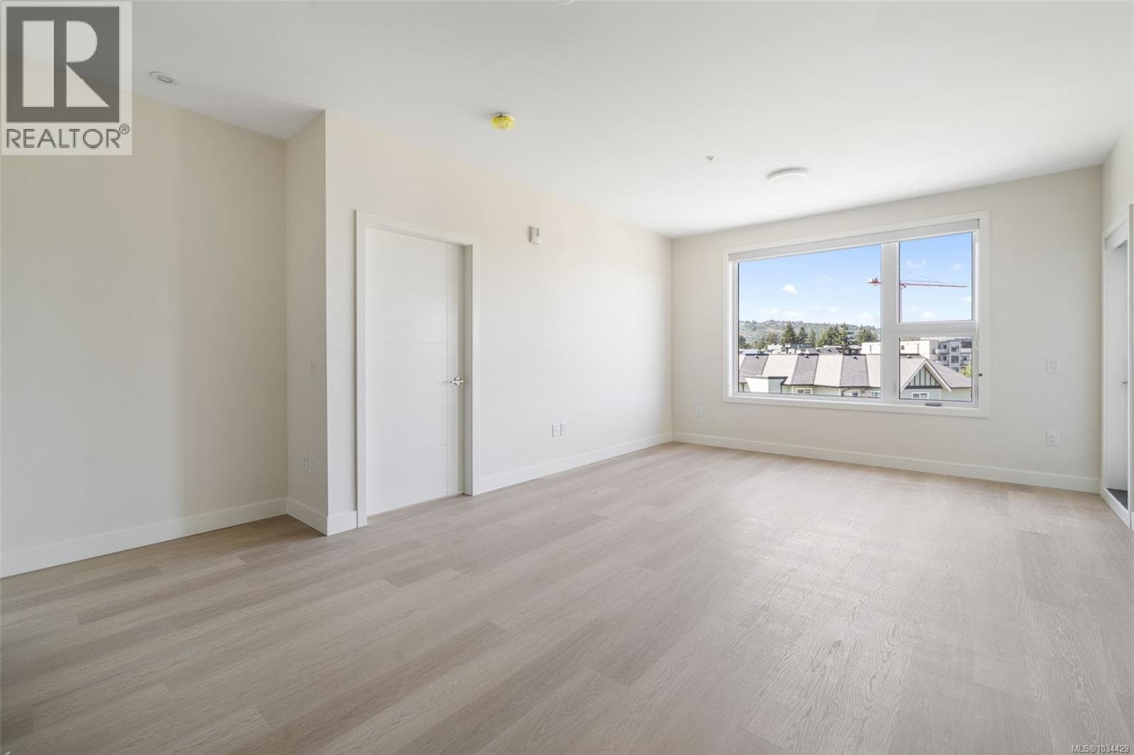 212 777 Station Ave, Victoria — photo 5