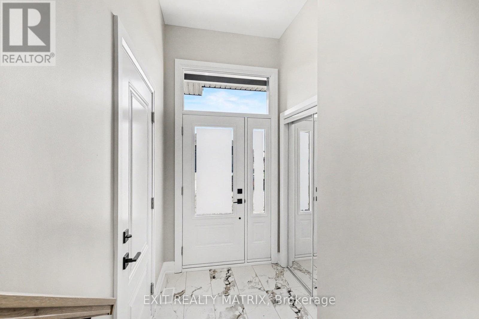 531 REGINA STREET, Ottawa — photo 3