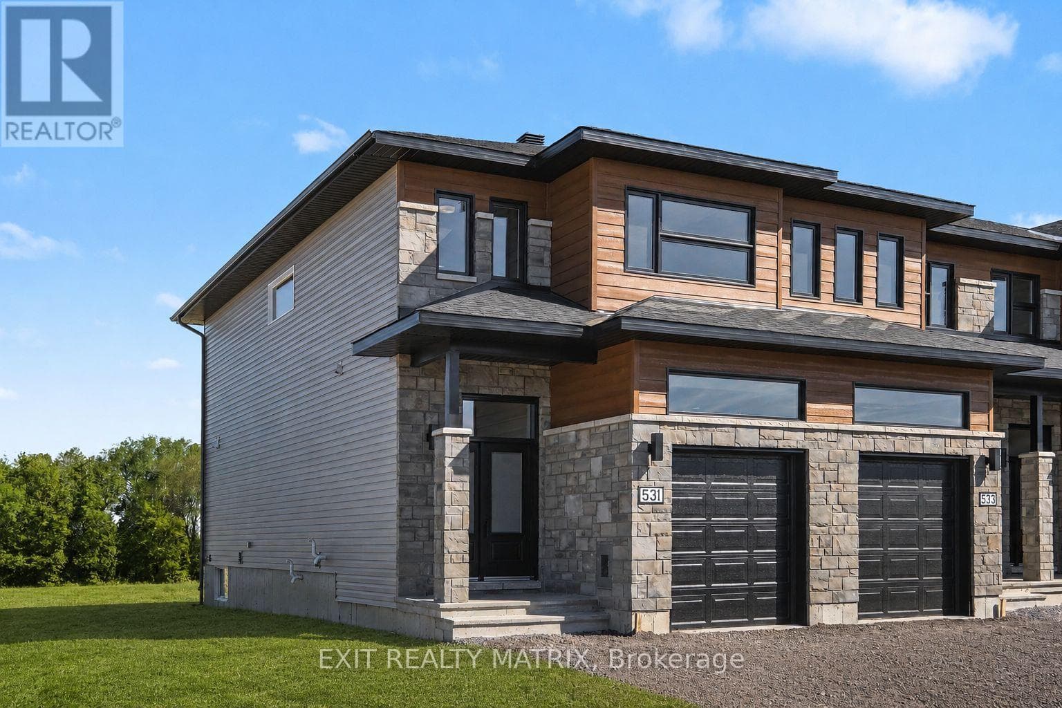 531 REGINA STREET, Ottawa — photo 2