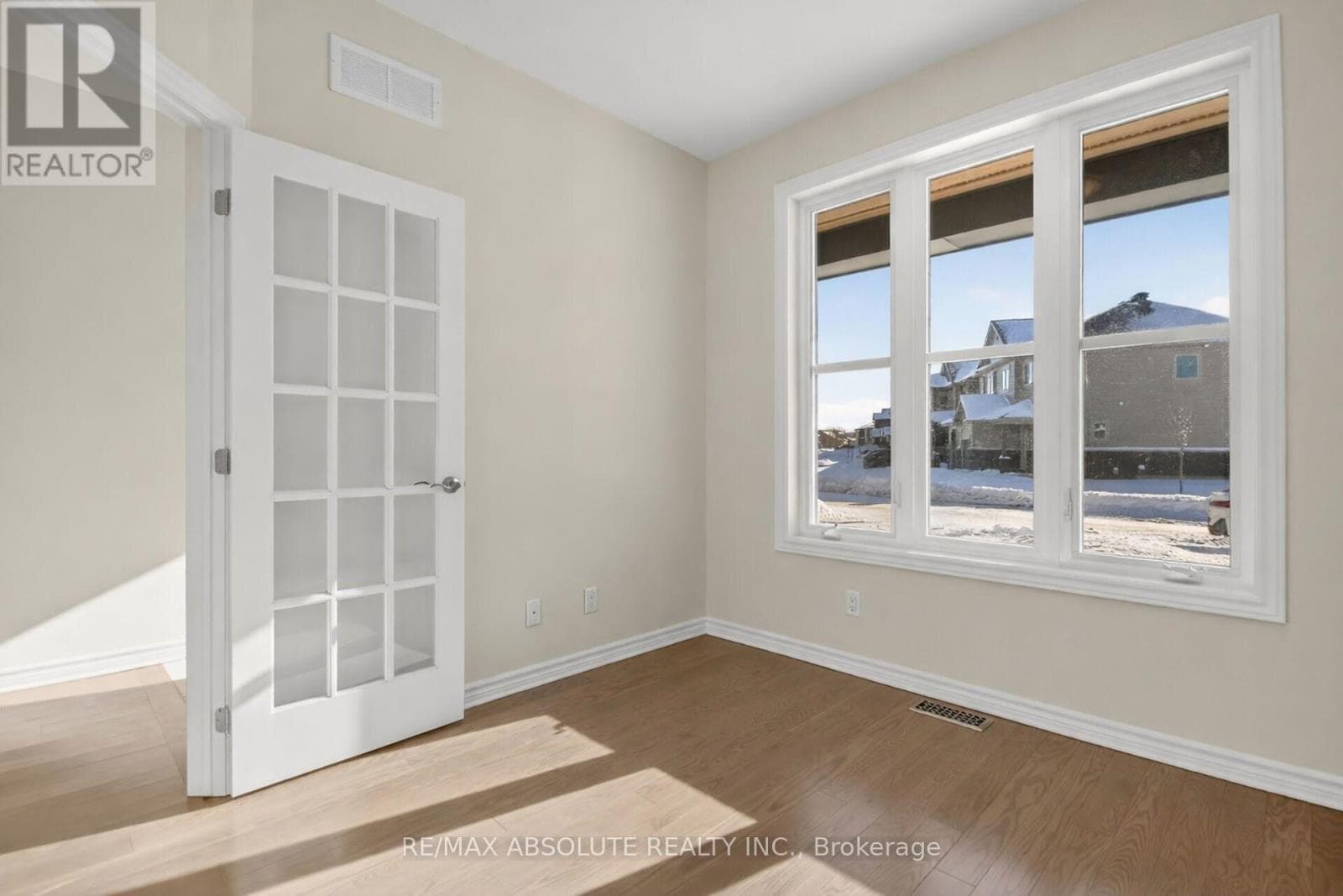 185 SEABERT DRIVE, Ottawa — photo 3