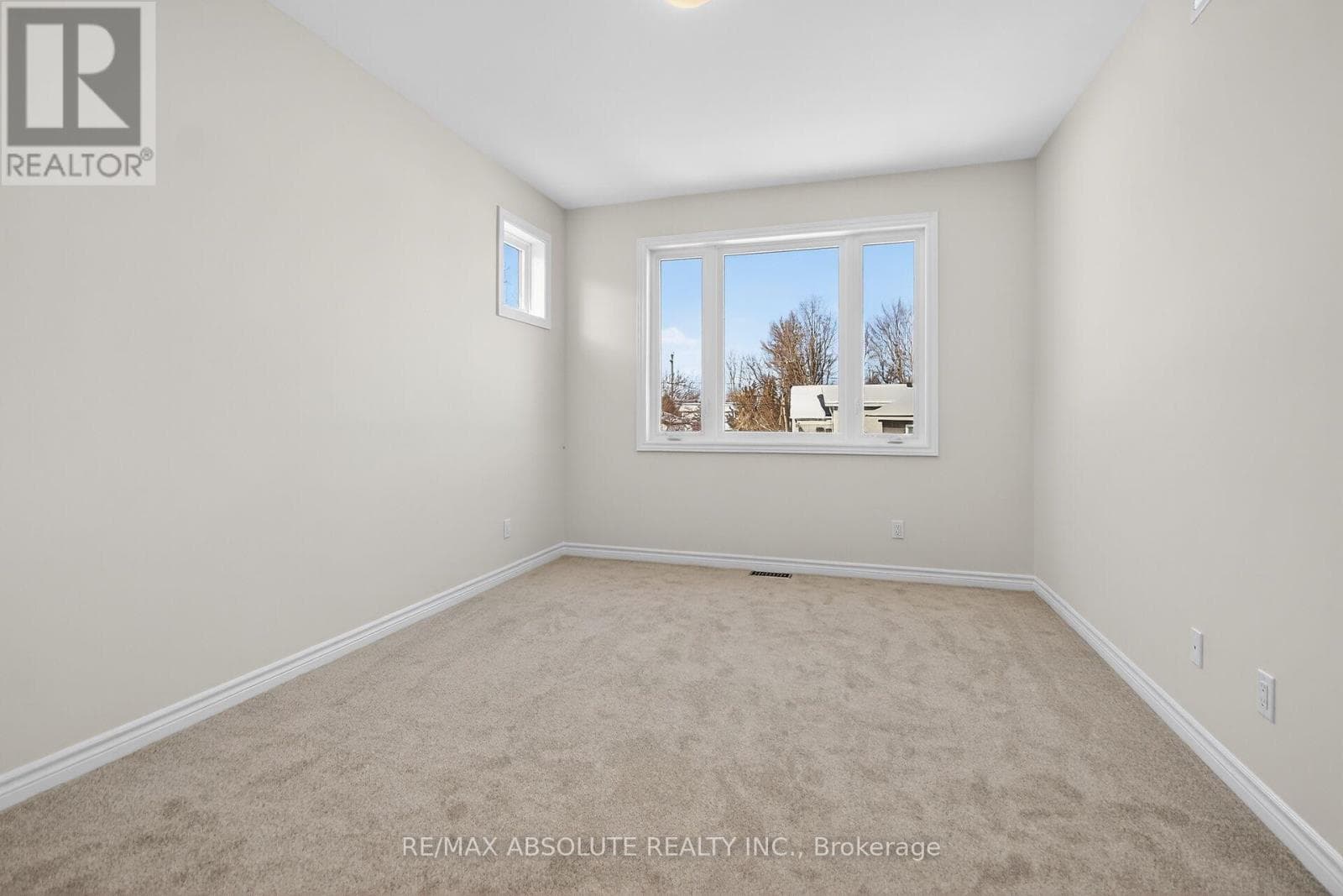 185 SEABERT DRIVE, Ottawa — photo 5