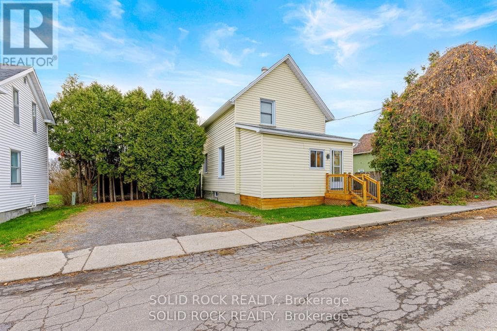 352 NEW STREET in 