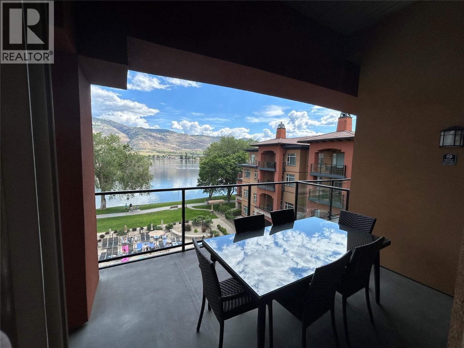 15 Park Place Unit# 434, Interior REALTORS® — photo 4