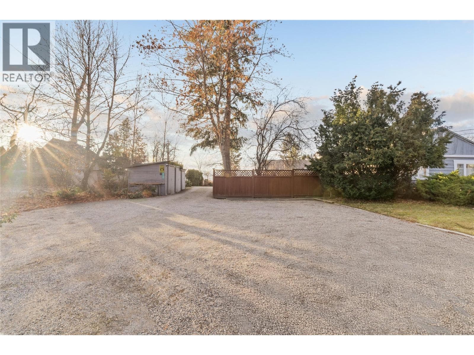 4164 LAKESHORE ROAD, Interior REALTORS®