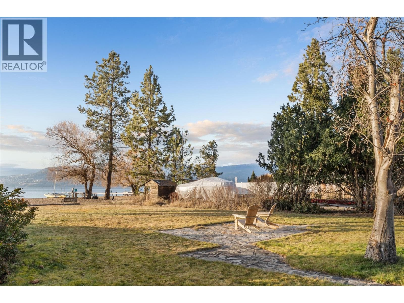 4164 LAKESHORE ROAD, Interior REALTORS® — photo 3