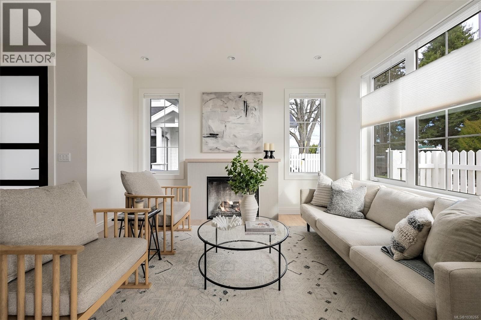 1 5032 Wesley Rd, Victoria — photo 4