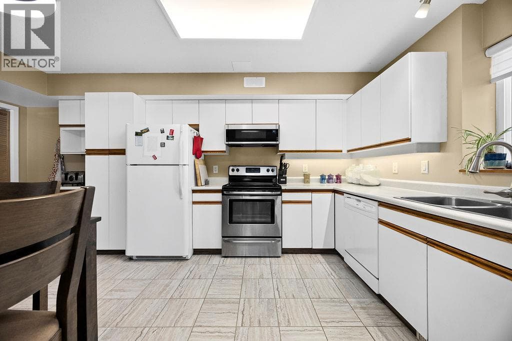 167 Cliffview Drive Unit# 4, Interior REALTORS® — photo 5