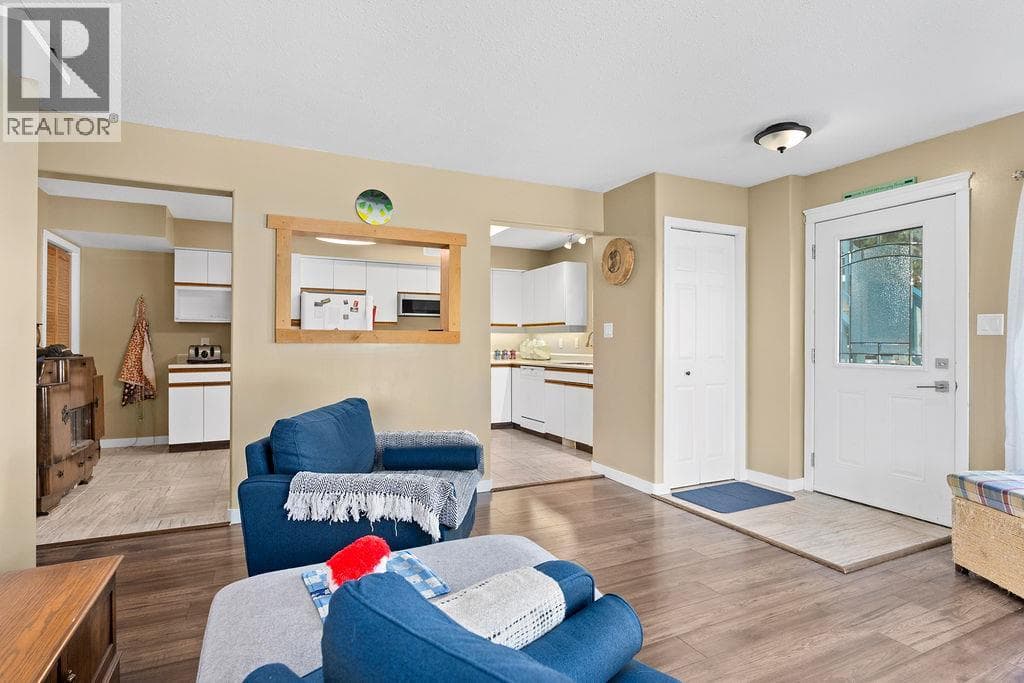 167 Cliffview Drive Unit# 4, Interior REALTORS® — photo 4
