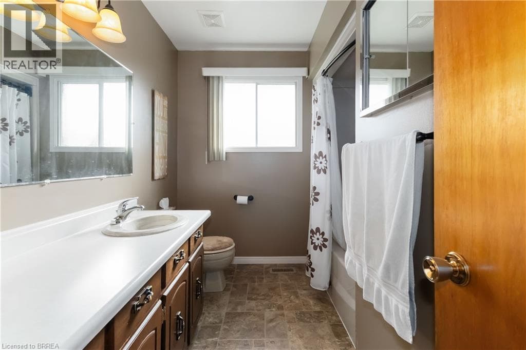 725 HWY 54, Brantford — photo 4