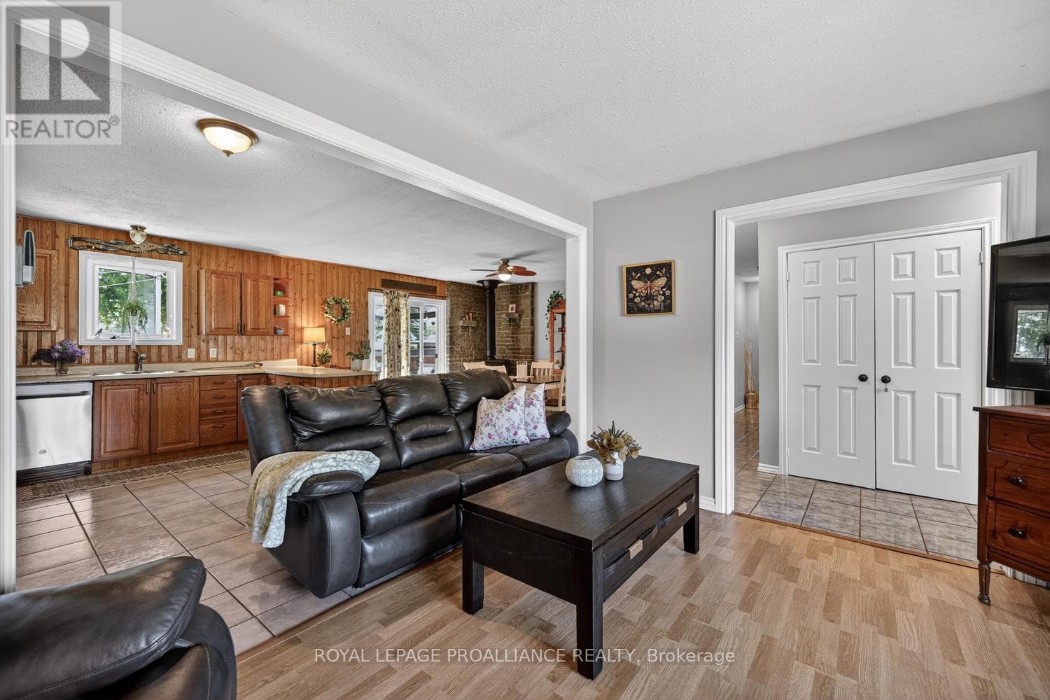 913 GEORGE STREET, Rideau St.Lawrence — photo 5