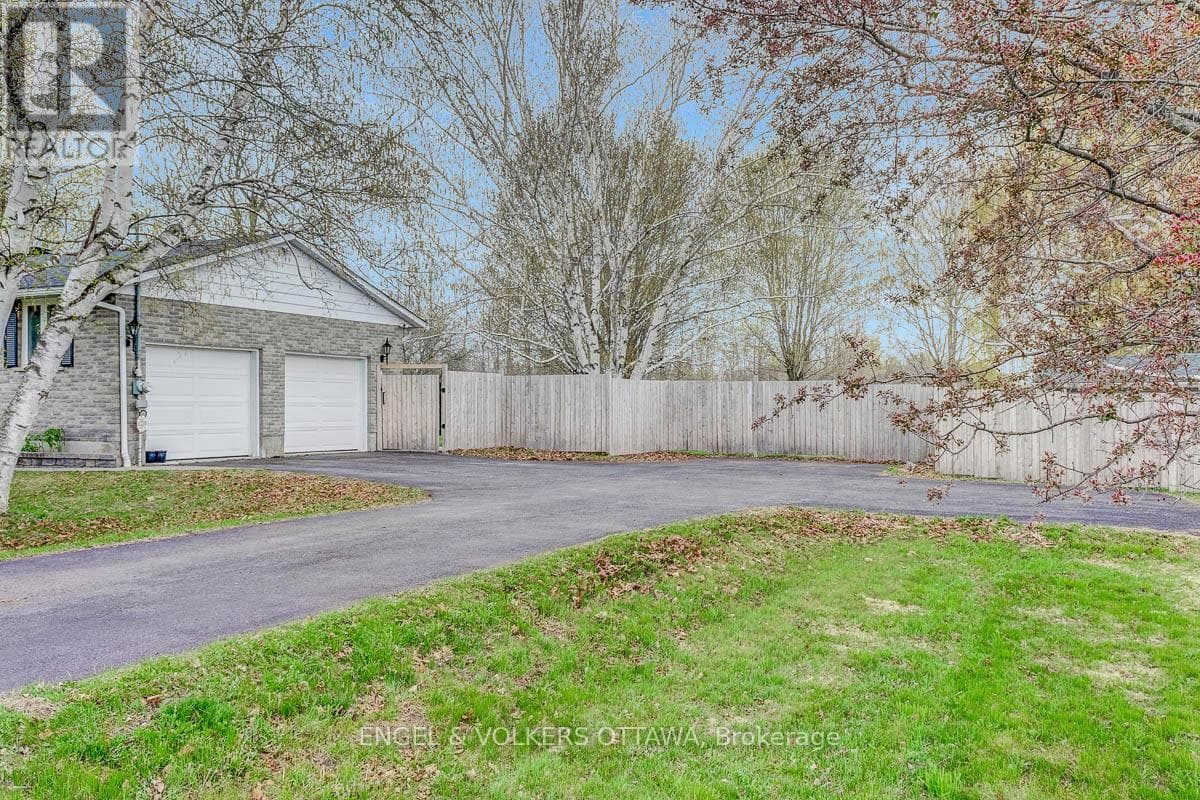 2963 ROGER STEVENS DRIVE E, Ottawa — photo 2