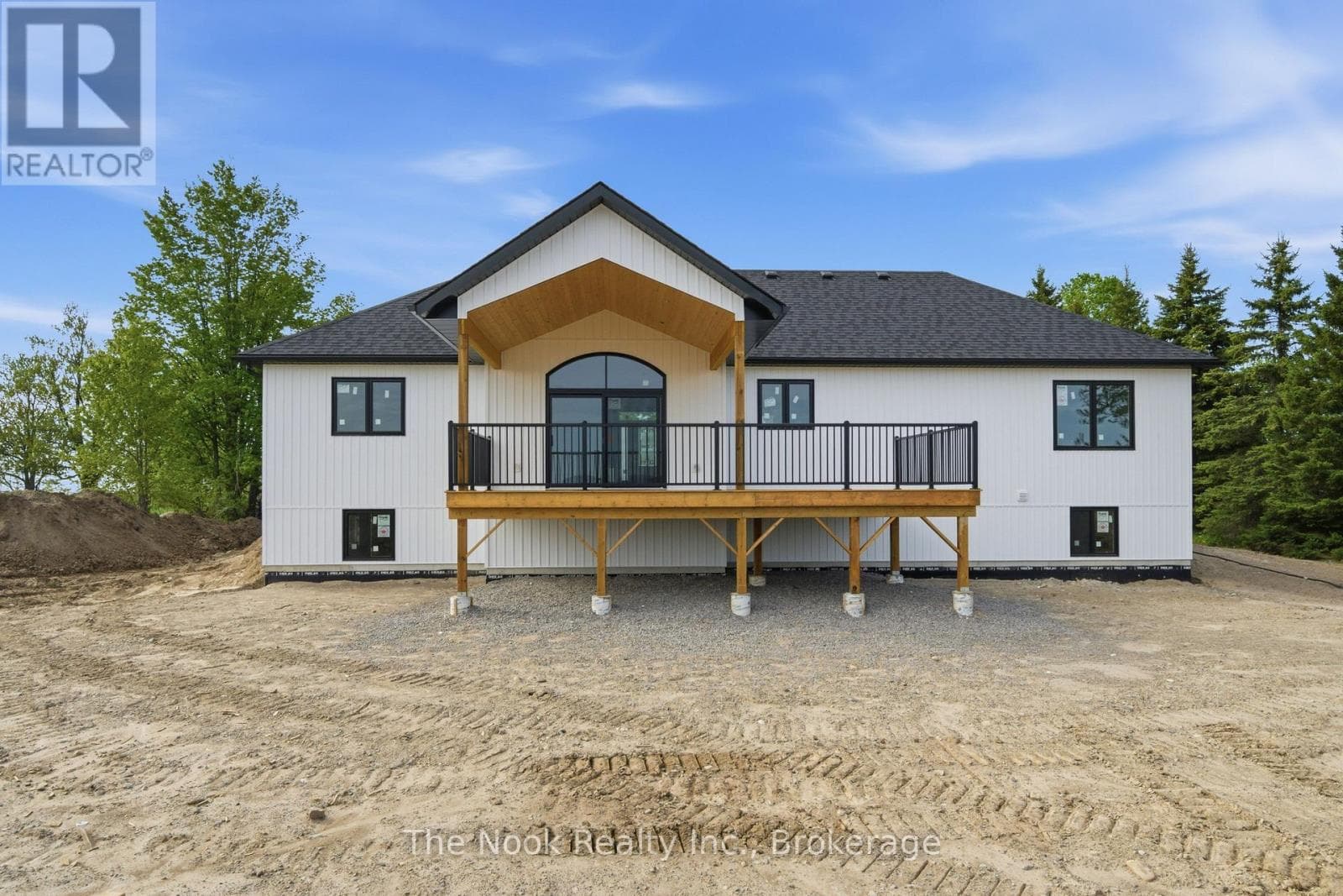 002 CRESSWELL ROAD, Central Lakes — photo 2