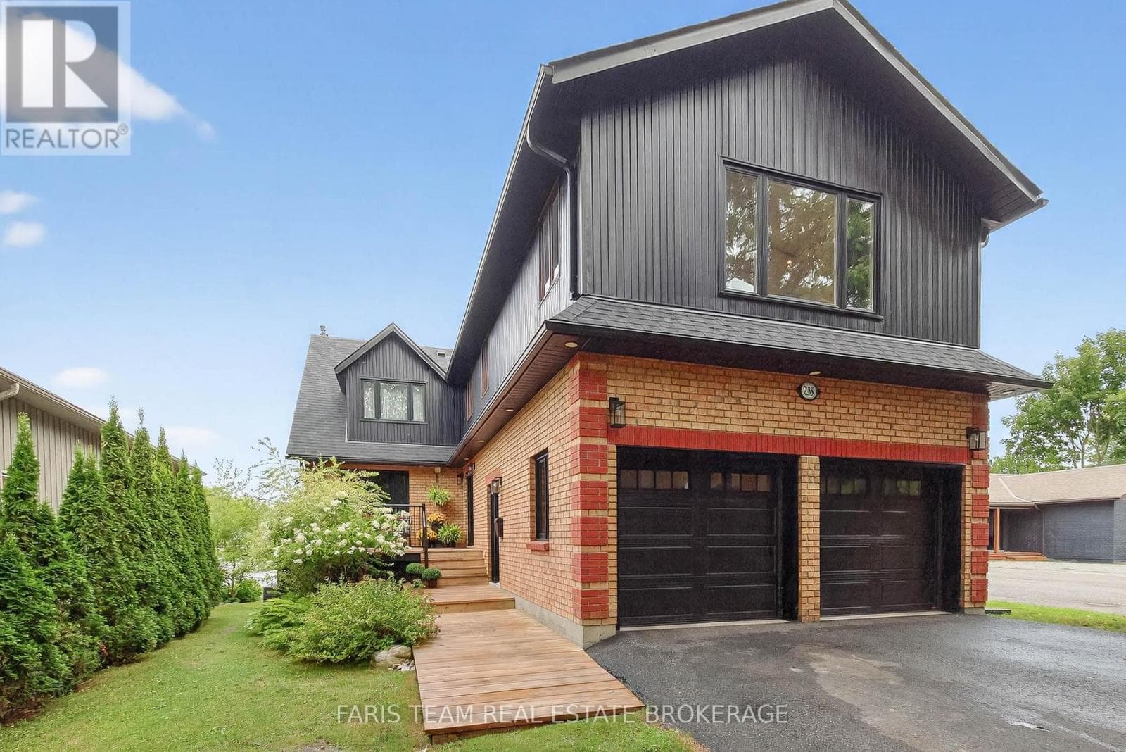 238 ROBINS POINT ROAD, Toronto — photo 4