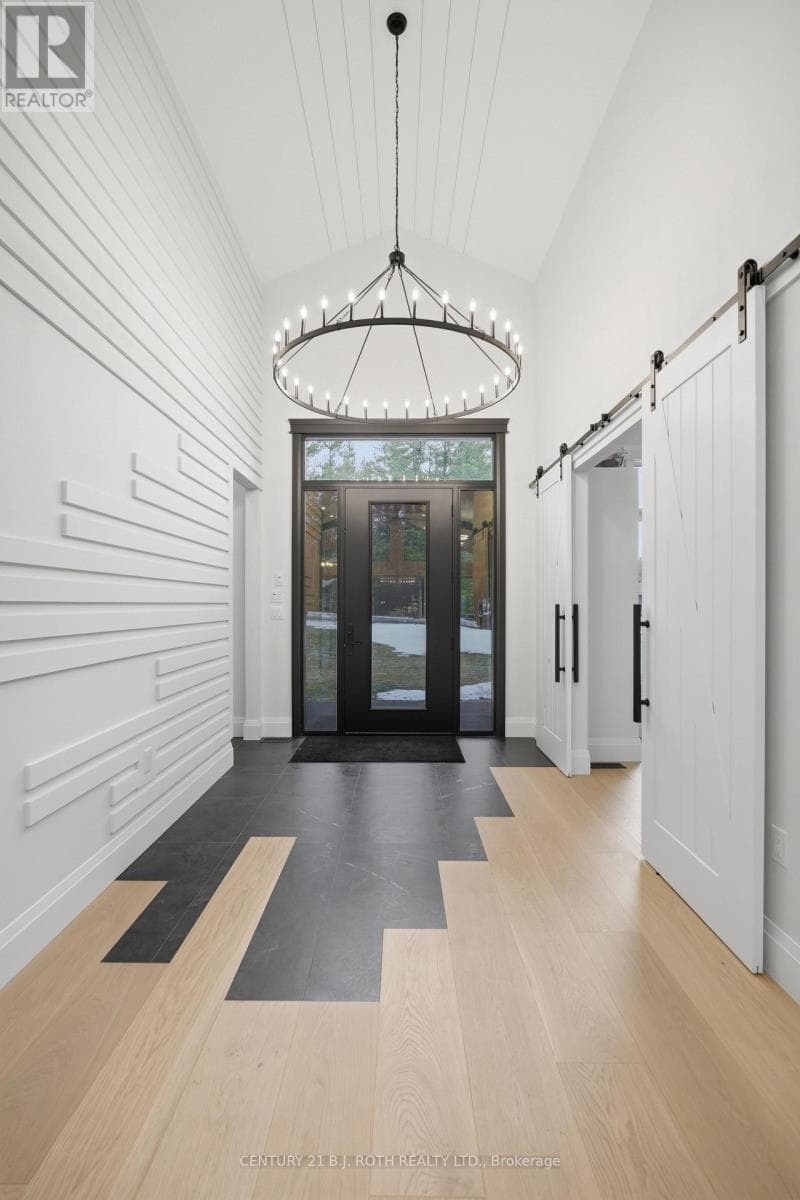 31 MARNI LANE, Toronto — photo 3