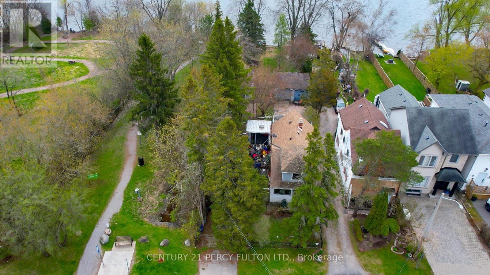 595 NORTH LAKE ROAD, Toronto