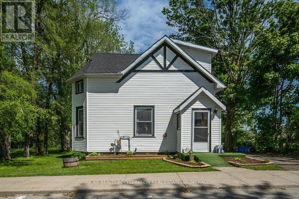 349 STANLEY AVENUE in 