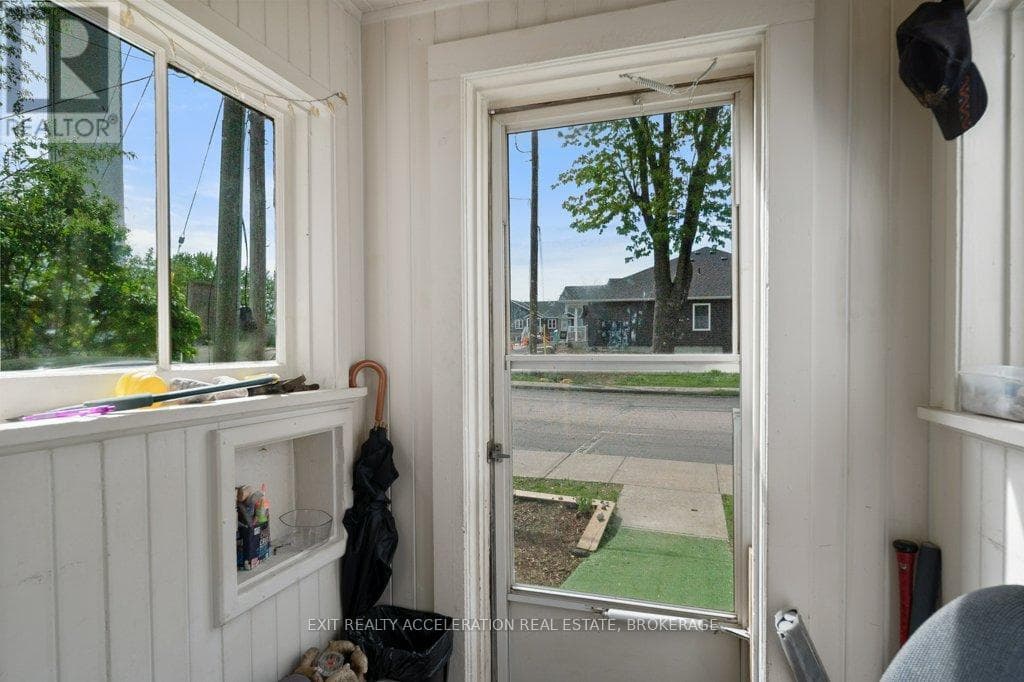 349 STANLEY AVENUE, Kingston — photo 2