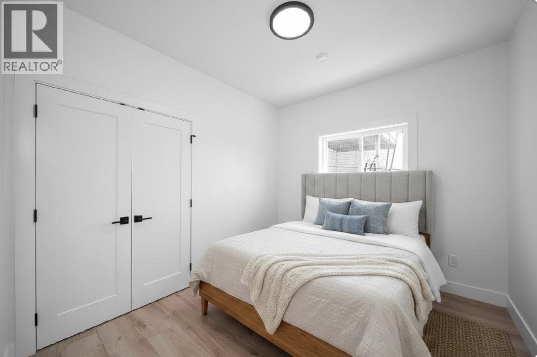 8014 11TH AVENUE, Greater Vancouver — photo 4
