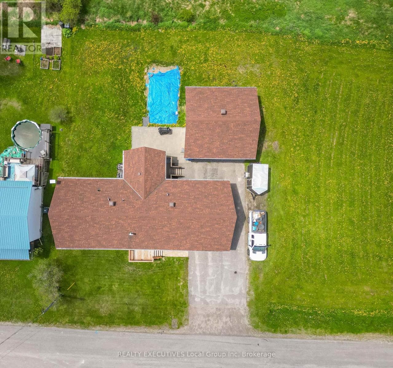29 DUBEAU, North Bay — photo 3