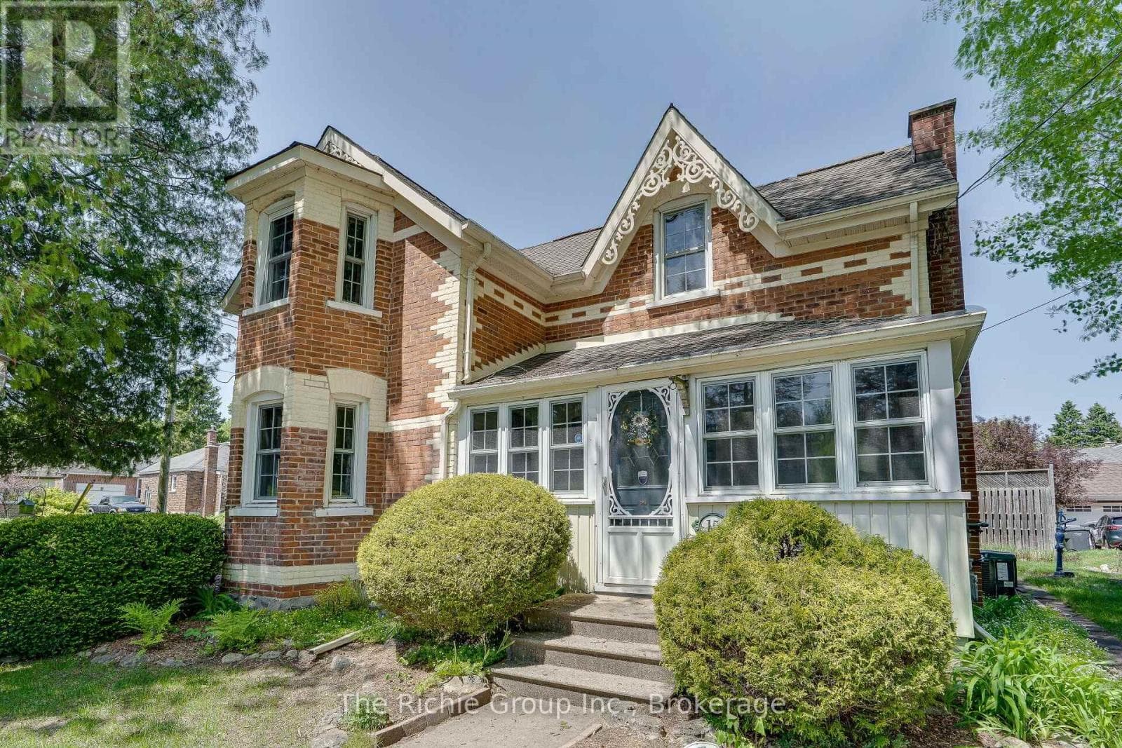 15 EMMA STREET, Toronto — photo 3