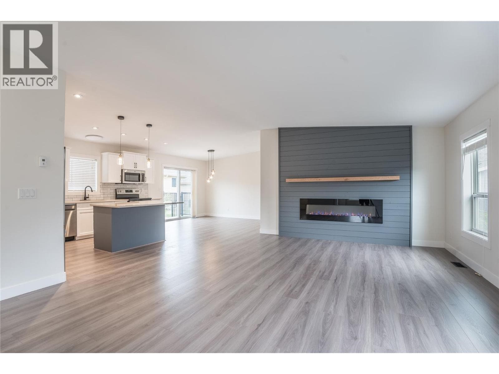 8300 Gallagher Lake Frontage Road Unit# 70, Interior REALTORS® — photo 2