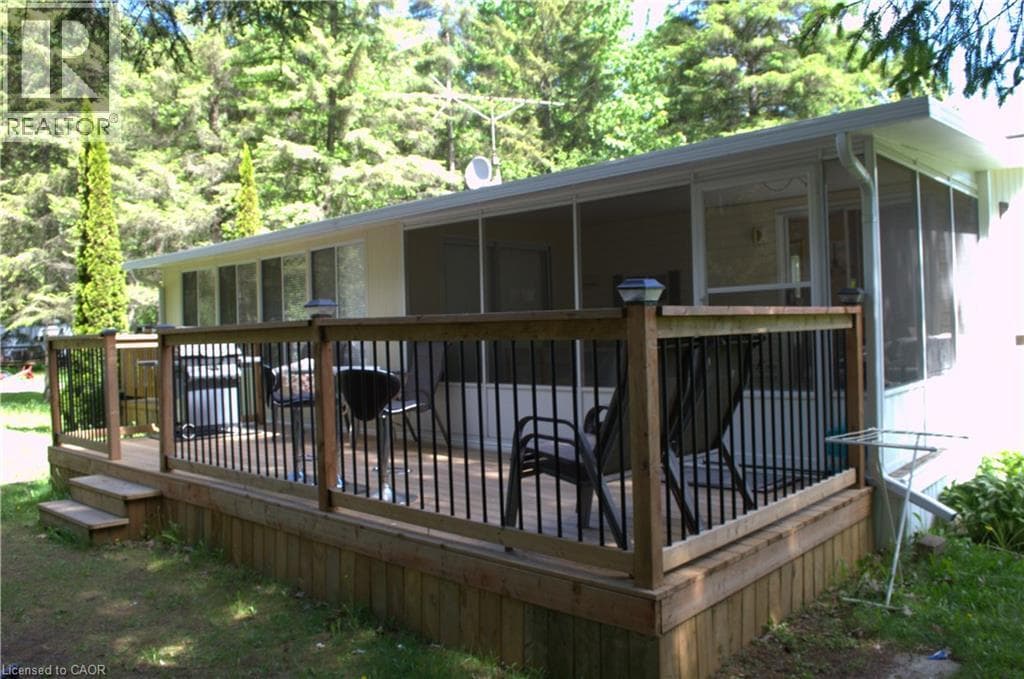 673 BRANT WATERLOO Road Unit# 58 in North Dumfries/Beverly