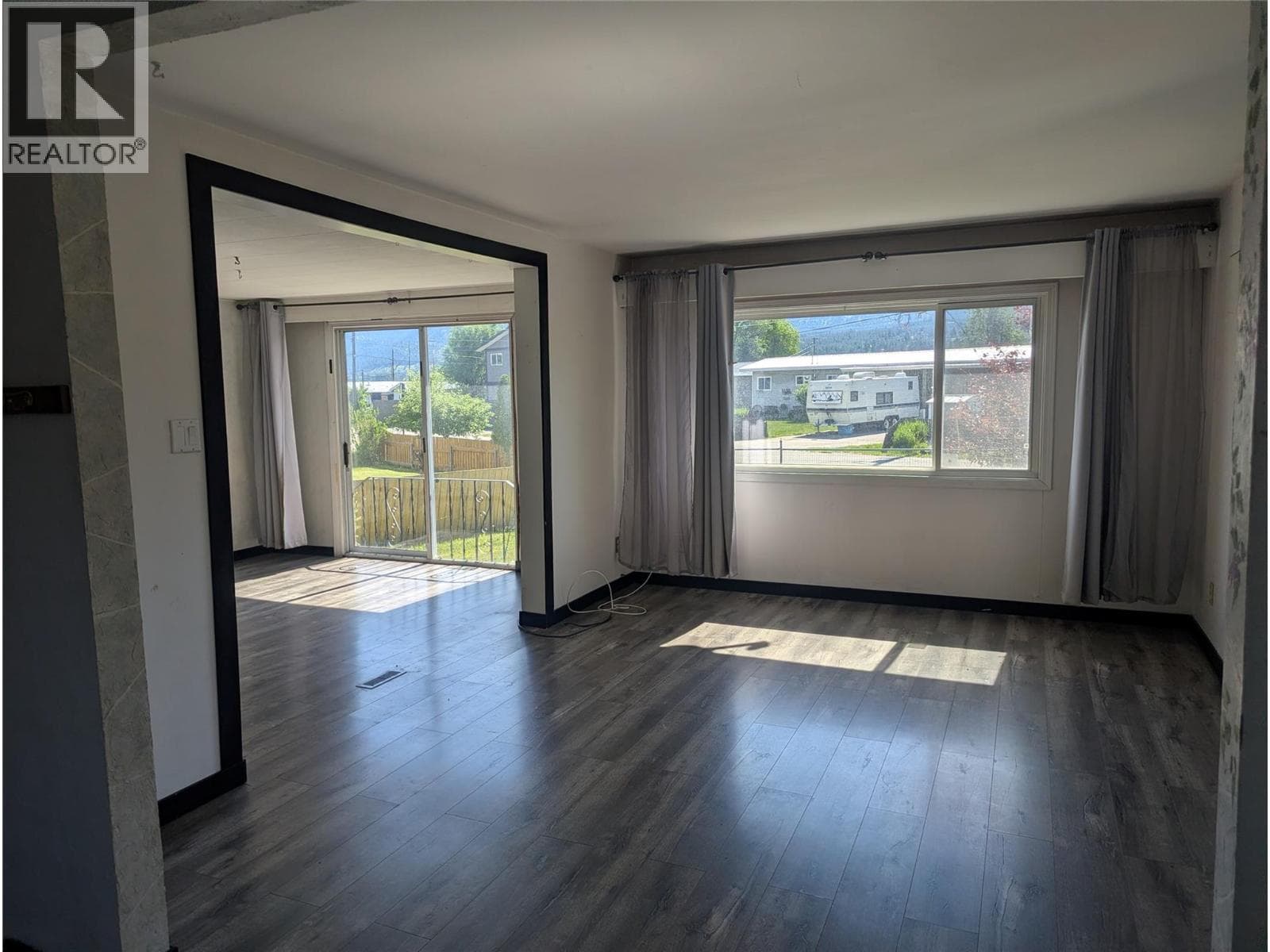 4933 ANKER ROAD, Interior REALTORS® — photo 4