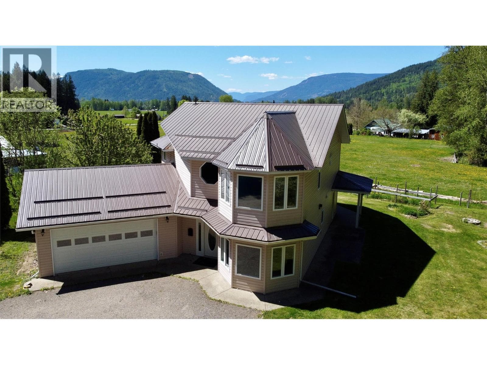 1830 Stepp Pit Road, Interior REALTORS® — photo 4