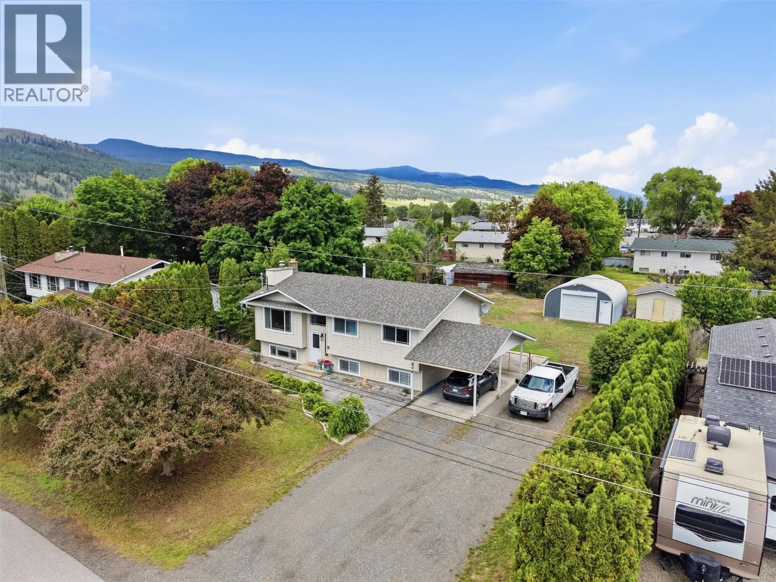 374 CHILCO AVENUE, Interior REALTORS®