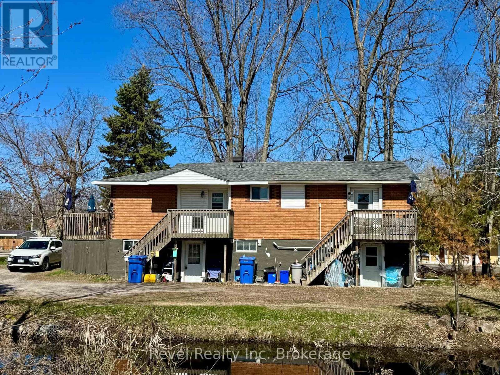 668 LAKESHORE DRIVE in 