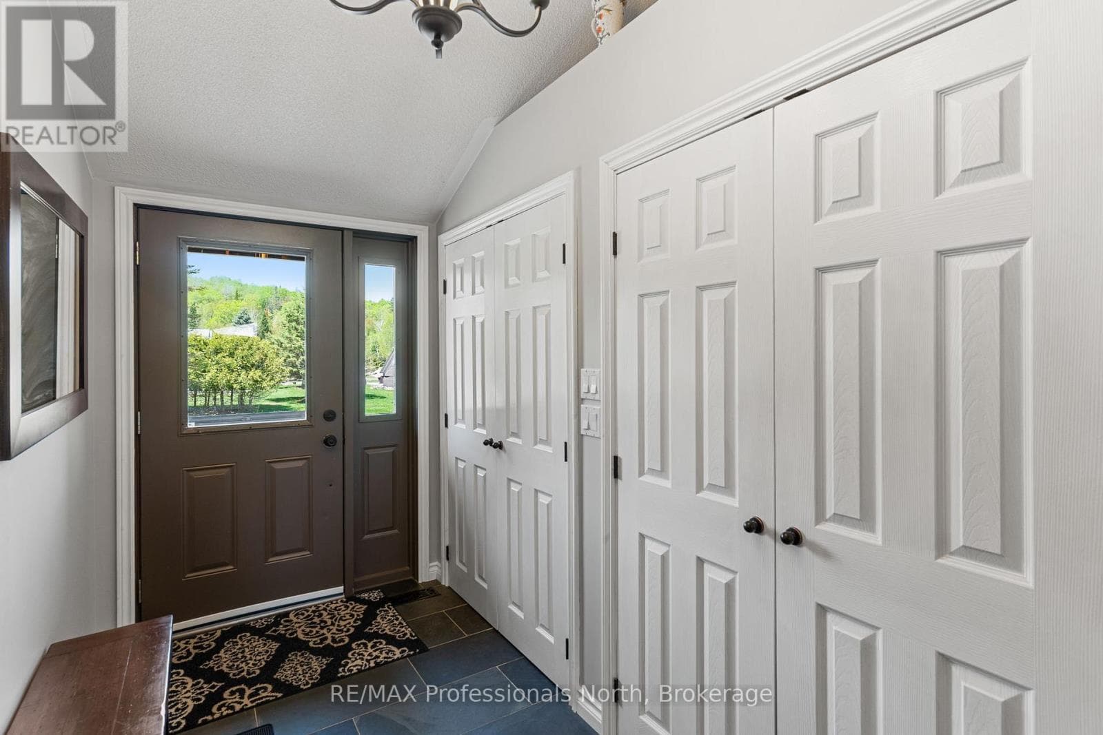 68 HALBIEM CRESCENT, OnePoint — photo 4