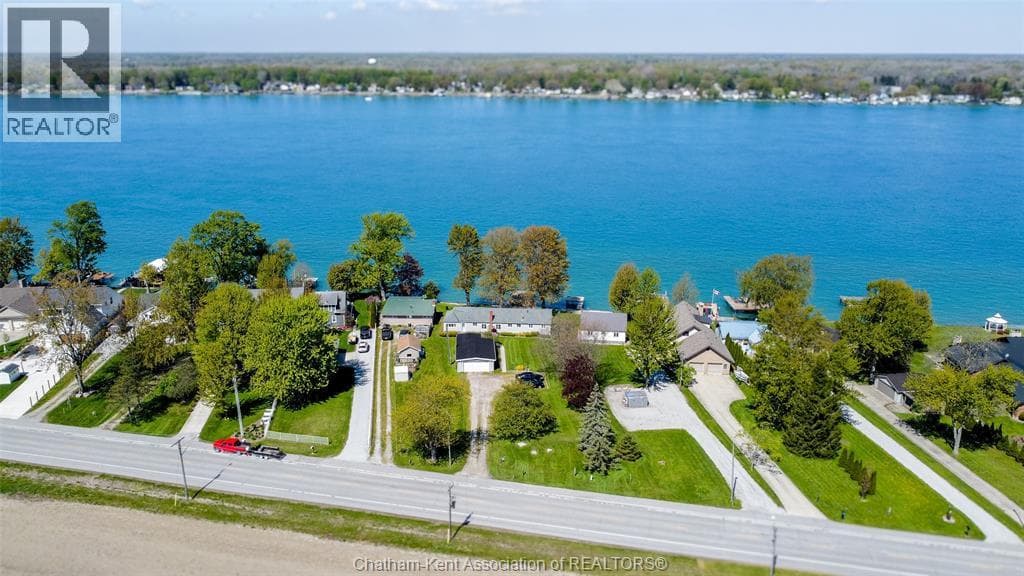 3057 ST.CLAIR PARKWAY, Chatham Kent — photo 2