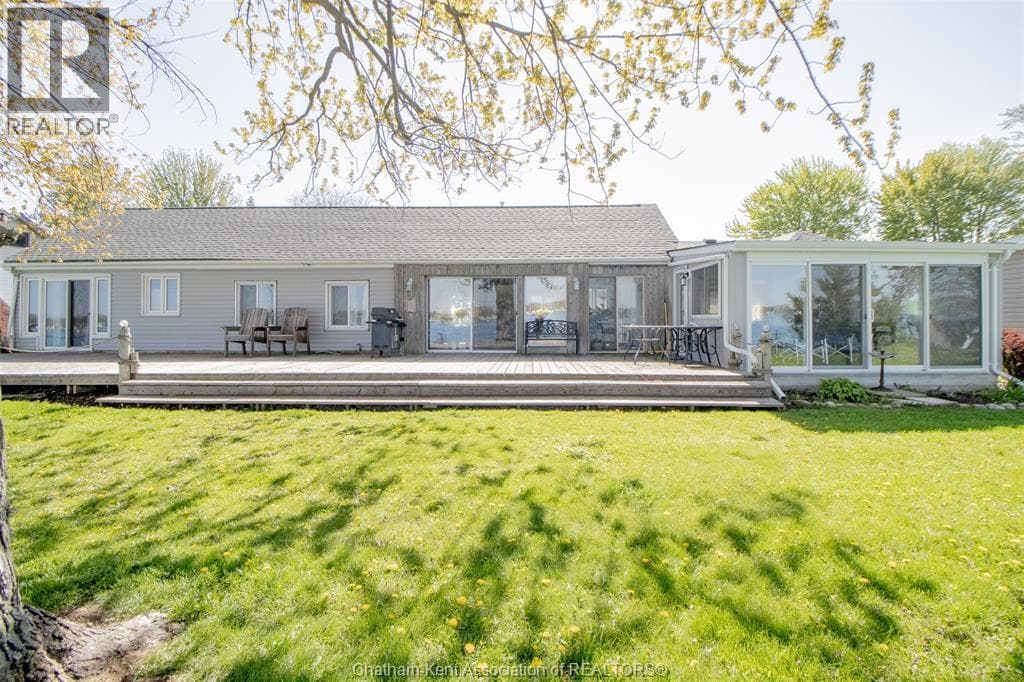 3057 ST.CLAIR PARKWAY, Chatham Kent