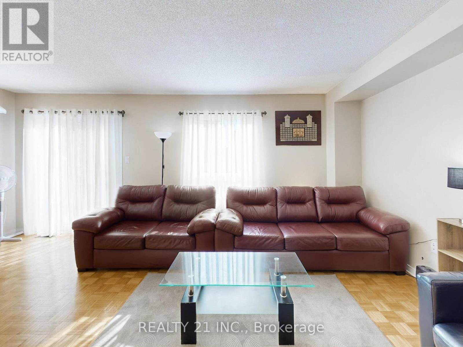 11 ISLANDS STREET, Toronto — photo 2