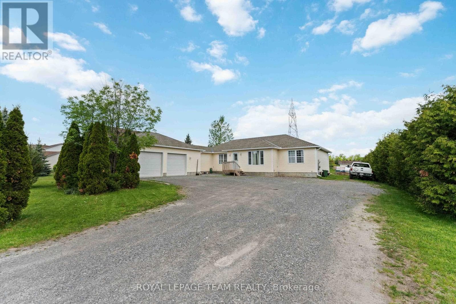 1628 STANLEYFIELD CRESCENT in GREELY