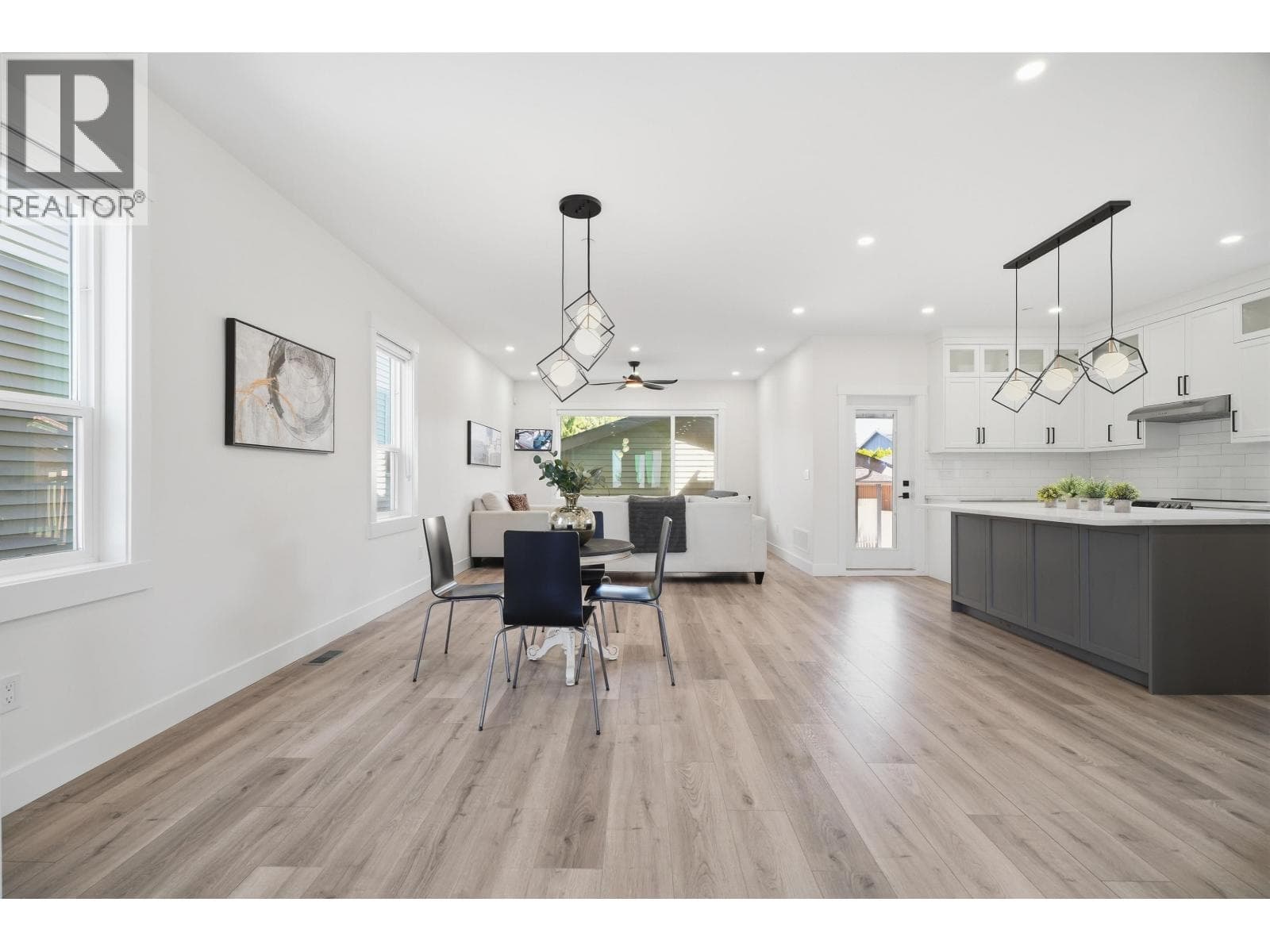 3858 COAST MERIDIAN ROAD, Greater Vancouver — photo 5