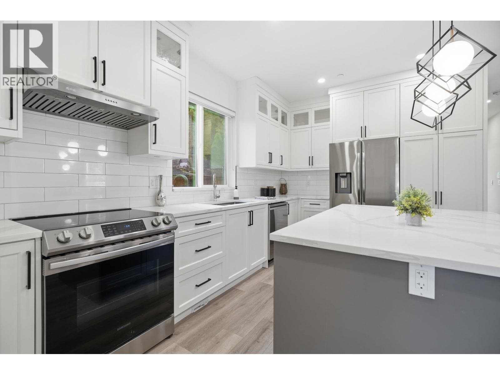 3858 COAST MERIDIAN ROAD, Greater Vancouver — photo 4