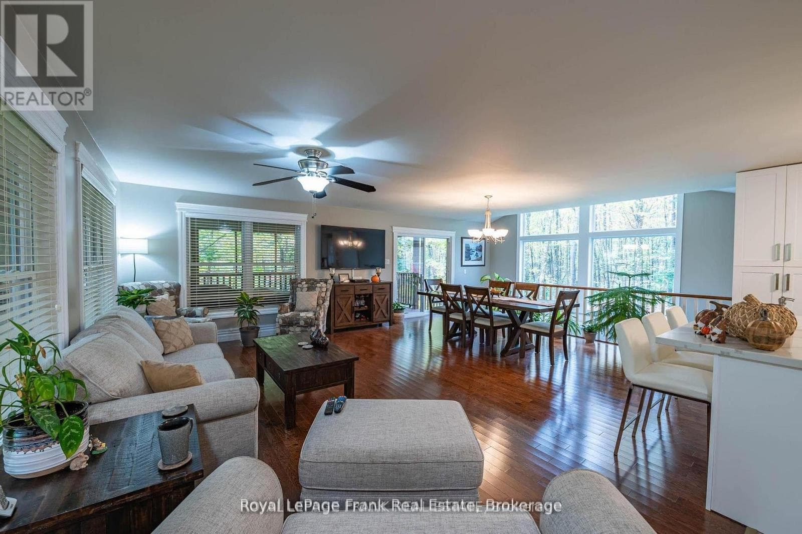25 LAKELAND AVENUE, Central Lakes — photo 3