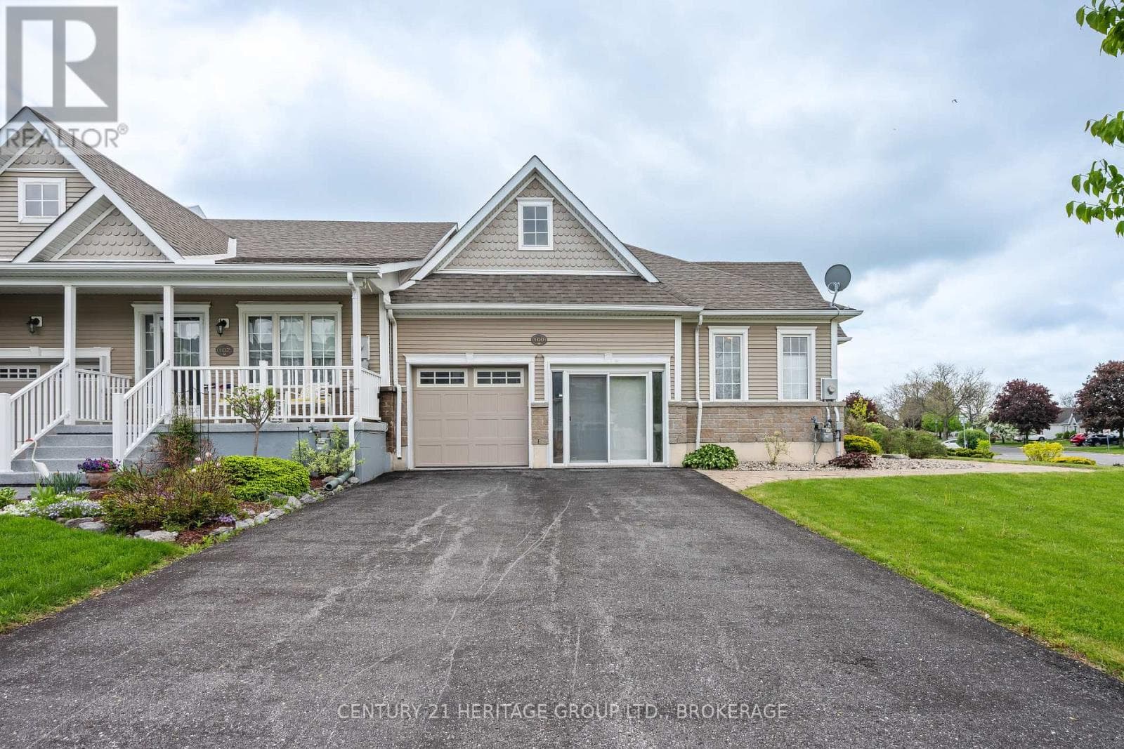 100 BRITANNIA CRESCENT, Kingston — photo 2